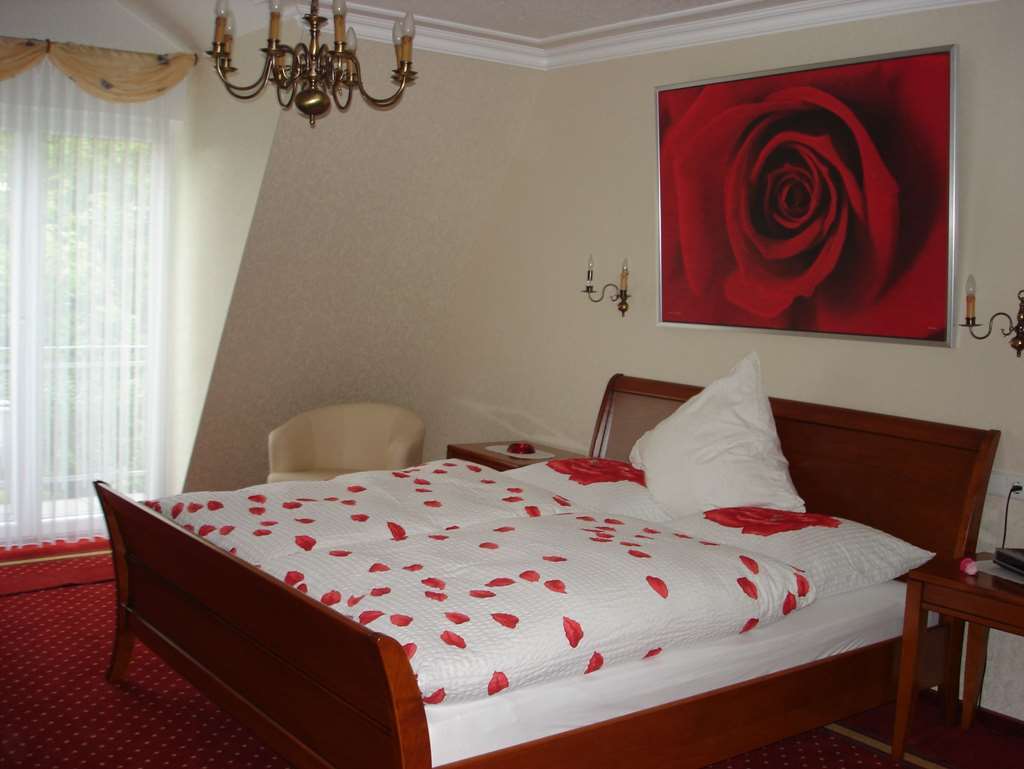 Hotel Zum Rehberg Kastellaun Room photo