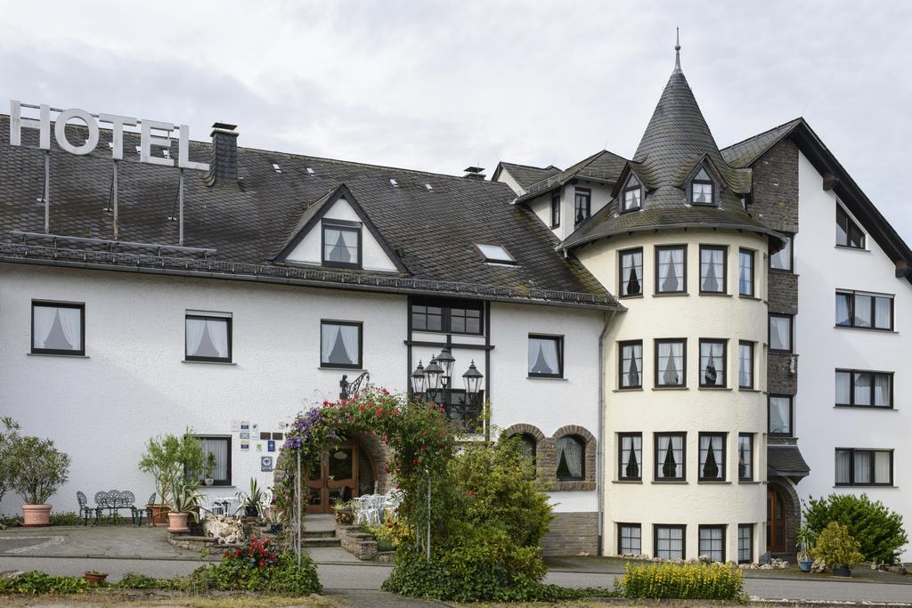 Hotel Zum Rehberg Kastellaun Exterior photo